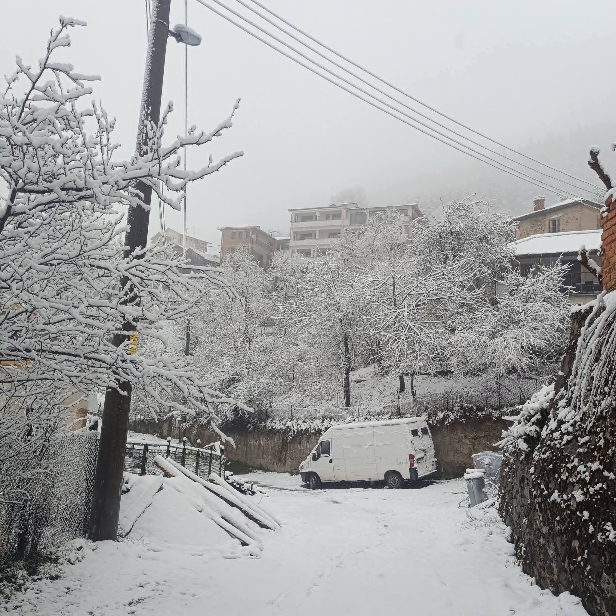 Βουλγαρία: Το Βαλκανικό μέτωπο φέρνει χιονοπτώσεις στην καρδιά της Άνοιξης 