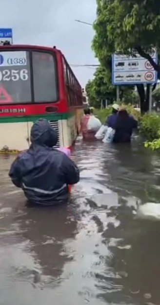 Πλημμύρες στην Ταϊλάνδη και την Μπανγκόκ κάτω από το νερό: Κηρύχθηκε κατάσταση έκτακτης ανάγκης