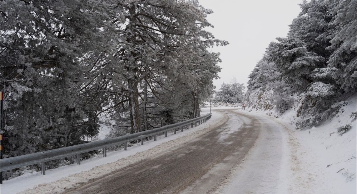 Στα λευκά ντύθηκαν νωρίτερα αρκετά χωριά της Βόρειας Ελλάδας 