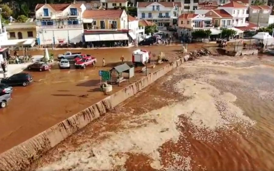 Μεγάλες καταστροφές στην Κεφαλονιά από την κακοκαιρία.