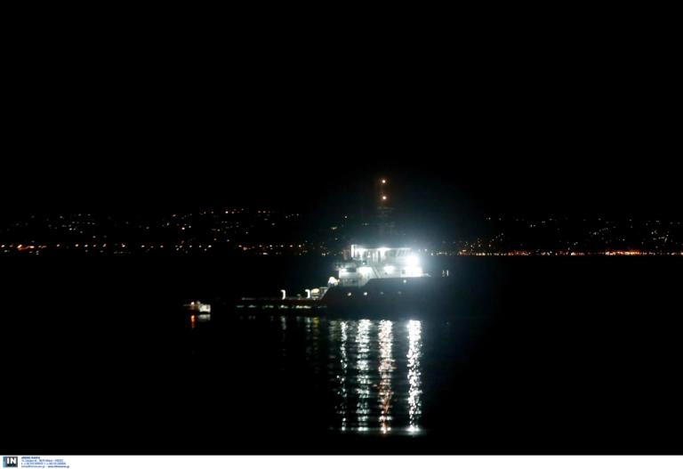 Προσάραξε σε βραχονησίδα το επιβατηγό «Πρωτεύς» με 48 επιβάτες και 26 μέλη πληρώματος.