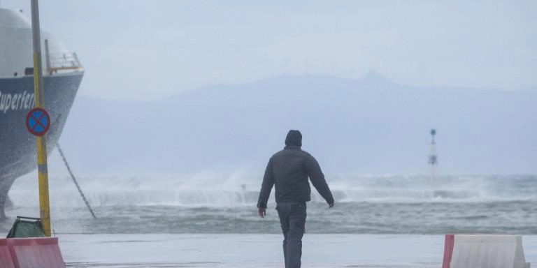 Ακτοπλοϊκές συγκοινωνίες: Μικροπροβλήματα λόγω ανέμων -Ποια δρομολόγια δεν γίνονται.