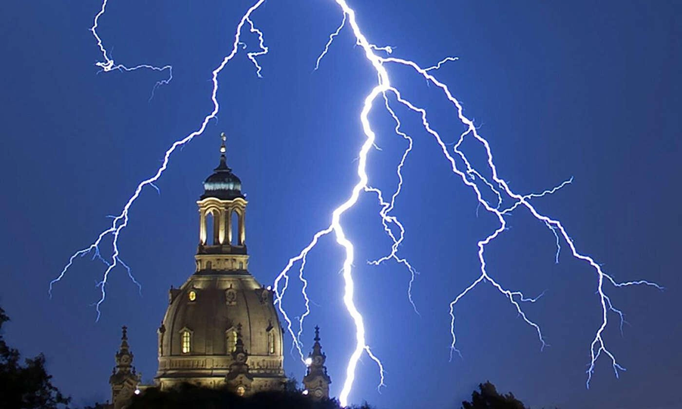 Ισχυρές βροχές και καταιγίδες θα εκδηλωθούν κατά την διάρκεια της Πέμπτης 21/5 σε όλη την χώρα – Πιθανές χαλαζοπτώσεις και έντονες ηλεκτρικές εκκενώσεις