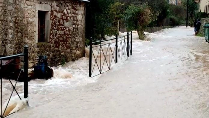 Προβλήματα από την κακοκαιρία δημιουργήθηκαν στην Κεφαλονιά και την Ιθάκη