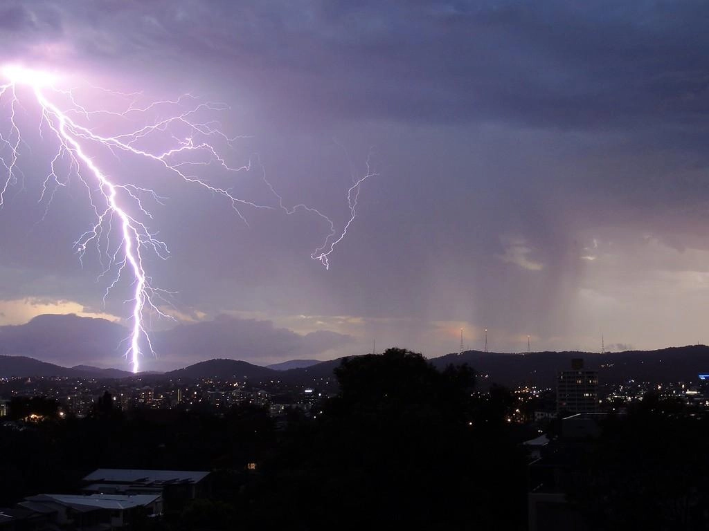 Ισχυρά φαινόμενα σε μαγάλο κομμάτι της χώρας για αύριο Κυριακή