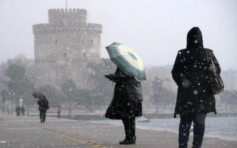 Χιονόνερο και παροδική χιονόπτωση τις επόμενες ώρες στην πόλη της Θεσσαλονίκης.
