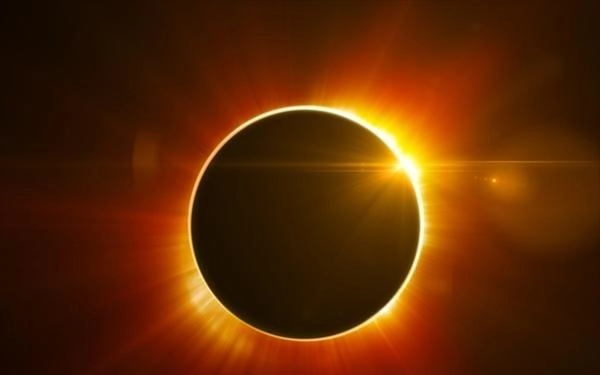 Εντυπωσιακή έκλειψη ηλίου ,την περασμένη Κυριακή , στην Ανταρκτική!