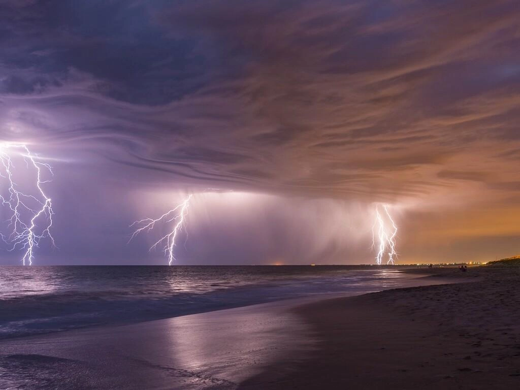 Έκτακτο δελτίο ακραίων καιρικών φαινομένων για αύριο Σάββατο.