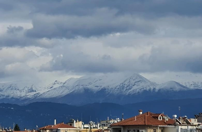 Τοπικές βροχές στα ανατολικά. Χιονοπτώσεις στα ορεινά. Νέα επιδεινωση του καιρού από το βράδυ της Παρασκευής.