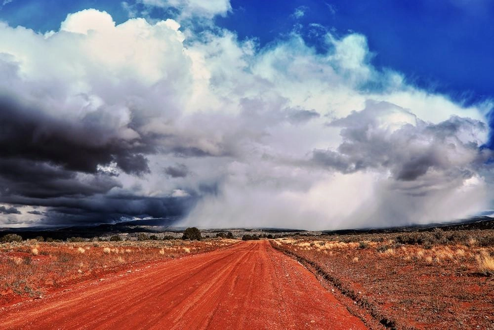 Περιορισμός των φαινομένων στα νότια για αύριο Κυριακή 