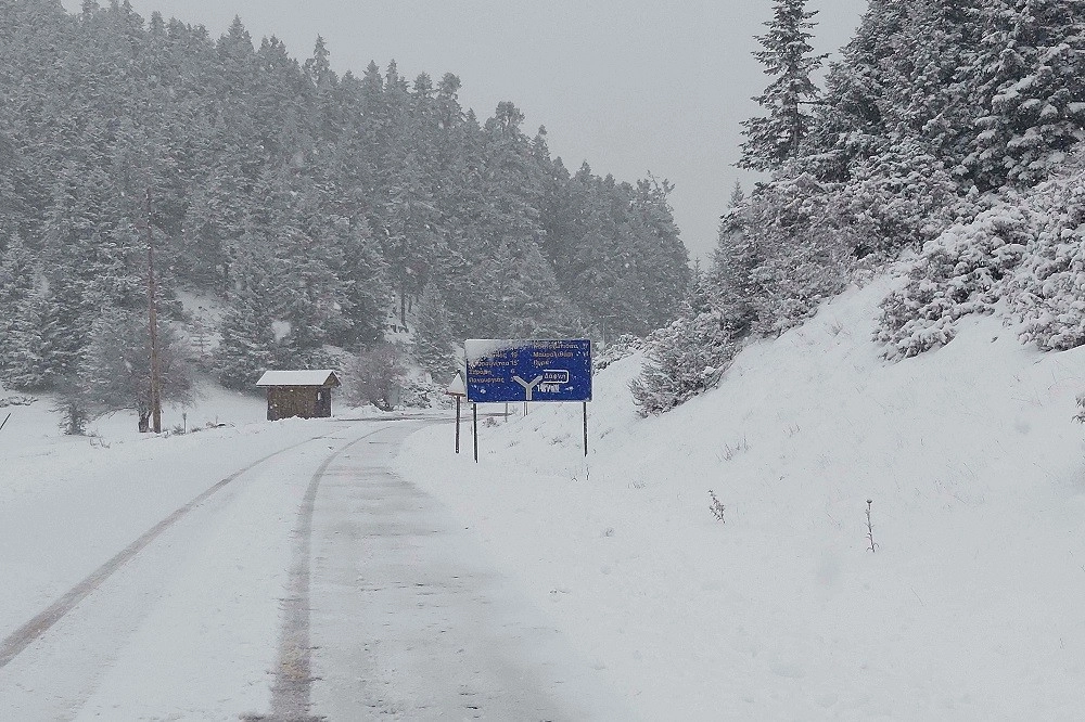 Τοπικές βροχές και χιονοπτώσεις στα ορεινά της Ανατολικής και νότιας Ελλάδας αύριο Τετάρτη.
