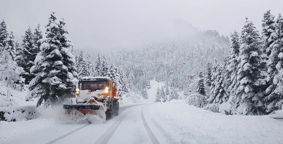 Χιόνια ακόμη και σε σχετικά χαμηλά υψόμετρα μέχρι την Τετάρτη και γενικά ισχυροί έως θυελλώδεις άνεμοι στα Πελάγη τη νέα εβδομάδα 28/02/22 έως 06/03/22