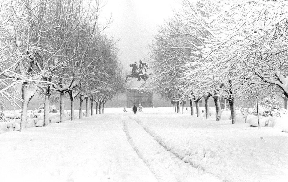 Μεταβολή του καιρού με χιονοπτώσεις πυκνές στα ορεινά, ημιορεινά της κεντρικής αλλά και ημιπεδινά της βόρειας χώρας για αύριο Τρίτη
