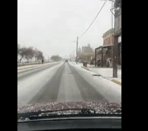 Στα λευκά η Χίος . Δείτε βίντεο.