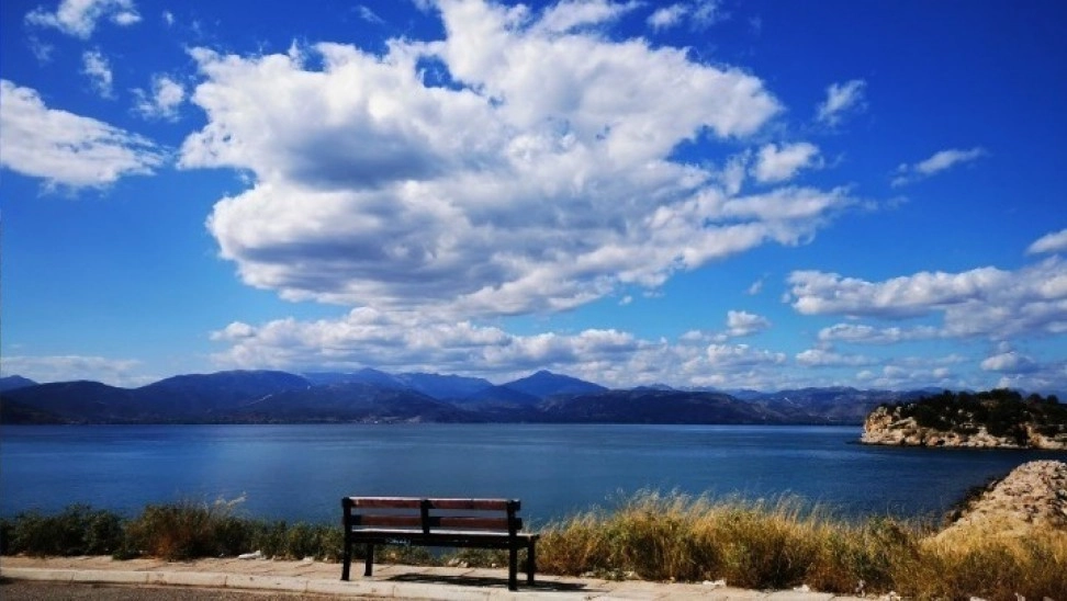 Τοπικοί όμβροι στα βόρεια ορεινά και γενικά αίθριος ο καιρός στα υπόλοιπα για αύριο Τετέρτη