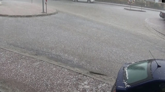 Ισχυρή χαλαζόπτωση στην Φλώρινα. Δείτε το βίντεο.