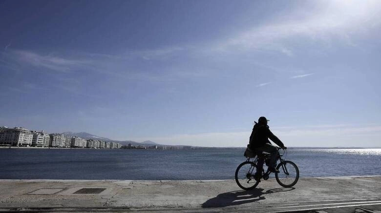 Αίθριος θα είναι ο καιρός με τοπικές νεφώσεις στα ορεινά. Περαιτέρω άνοδο της θερμοκρασίας. Δελτίο καιρού 25/5/2022