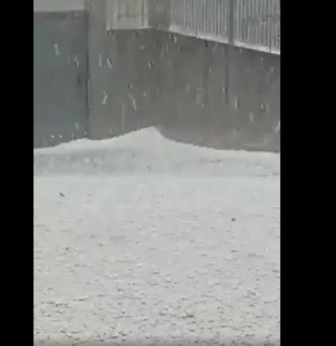 Ισχυρή χαλαζόπτωση χτύπησε την περιοχή του Ξηροποτάμου Δράμας. Δείτε το βίντεο