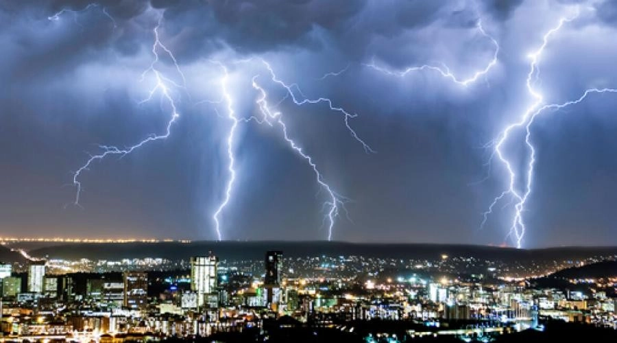 Τοπικά ισχυρές καταιγίδες τις μεσημεριανές ώρες και αύριο Πέμπτη. Δελτίο καιρού 9/6/2022