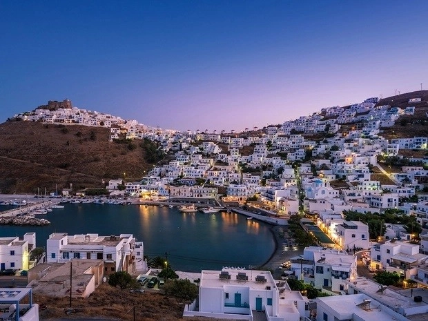 Ηλιοφάνεια στο μεγαλύτερο μέρος της χώρας. Ισχυροί άνεμοι στο Αιγαίο. Δελτίο καιρού 4/7/2022.