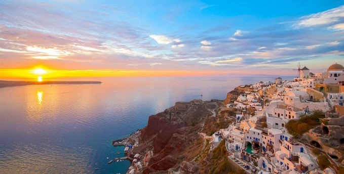 Τοπικές μπόρες στην Βόρεια Ελλάδα - μελτέμι στο Αιγαίο. Δελτίο καιρού 2/8/2022