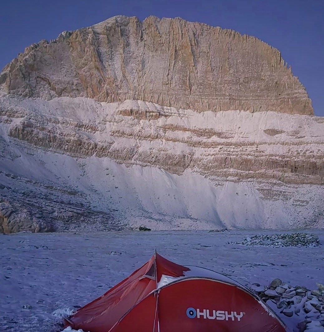 Στα λευκά ντύθηκε ο Όλυμπος. Δείτε μαγικές εικόνες.