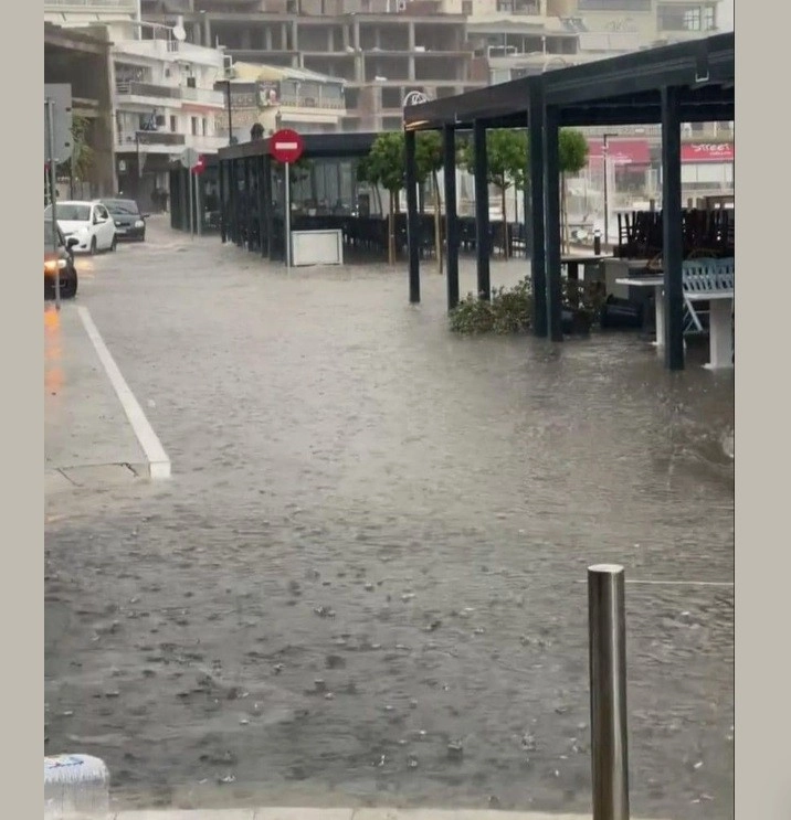 Πλημμυρικά φαινόμενα σε Πειραιά - Νίκαια - Κορυδαλλό.