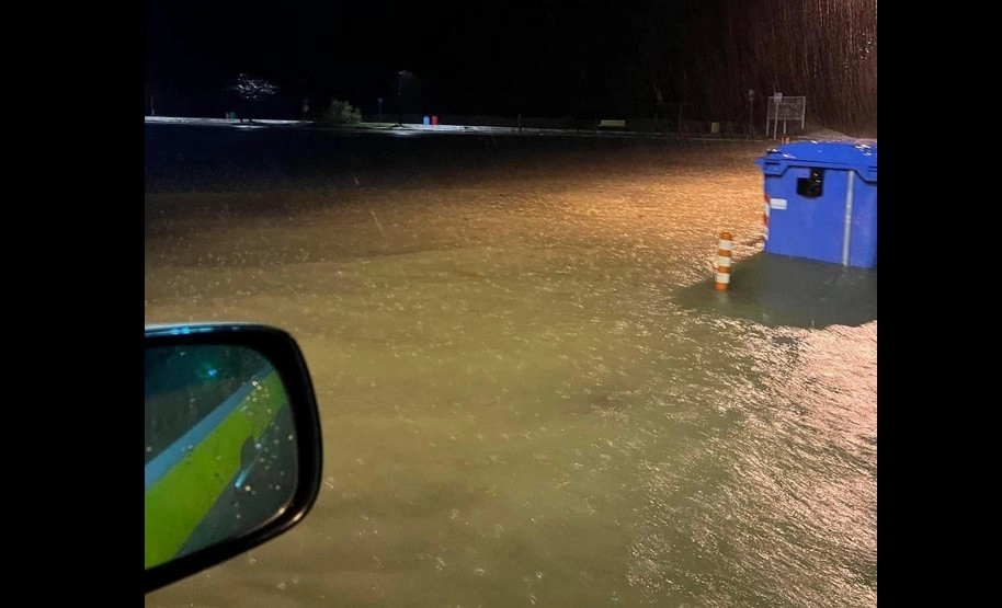 Σοβαρά  Πλημμύρικά φαινόμενα στην Κατερίνη. Βίντεο - εικόνες 