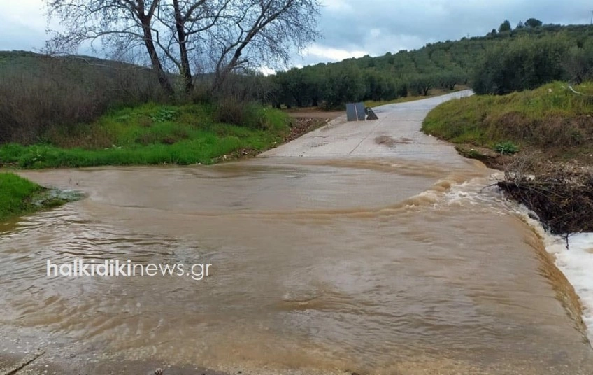 ΧΑΛΚΙΔΙΚΗ: Προβλήματα από την κακοκαιρία στη Χαλκιδική -Βίντεο - φωτογραφίες