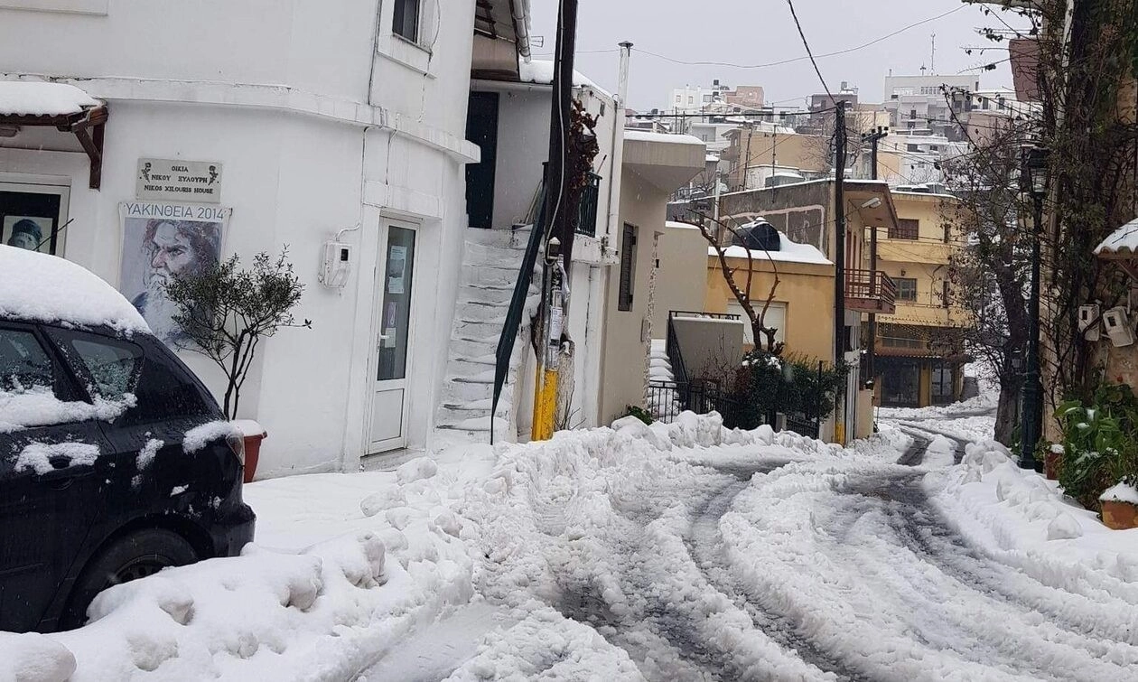 Κρήτη : Προβλήματα έχουν προκαλέσει οι πυκνές χιονοπτώσεις στις ορεινές περιοχές των Χανίων - Αποκλεισμένο το χωριό Ασφένδου
