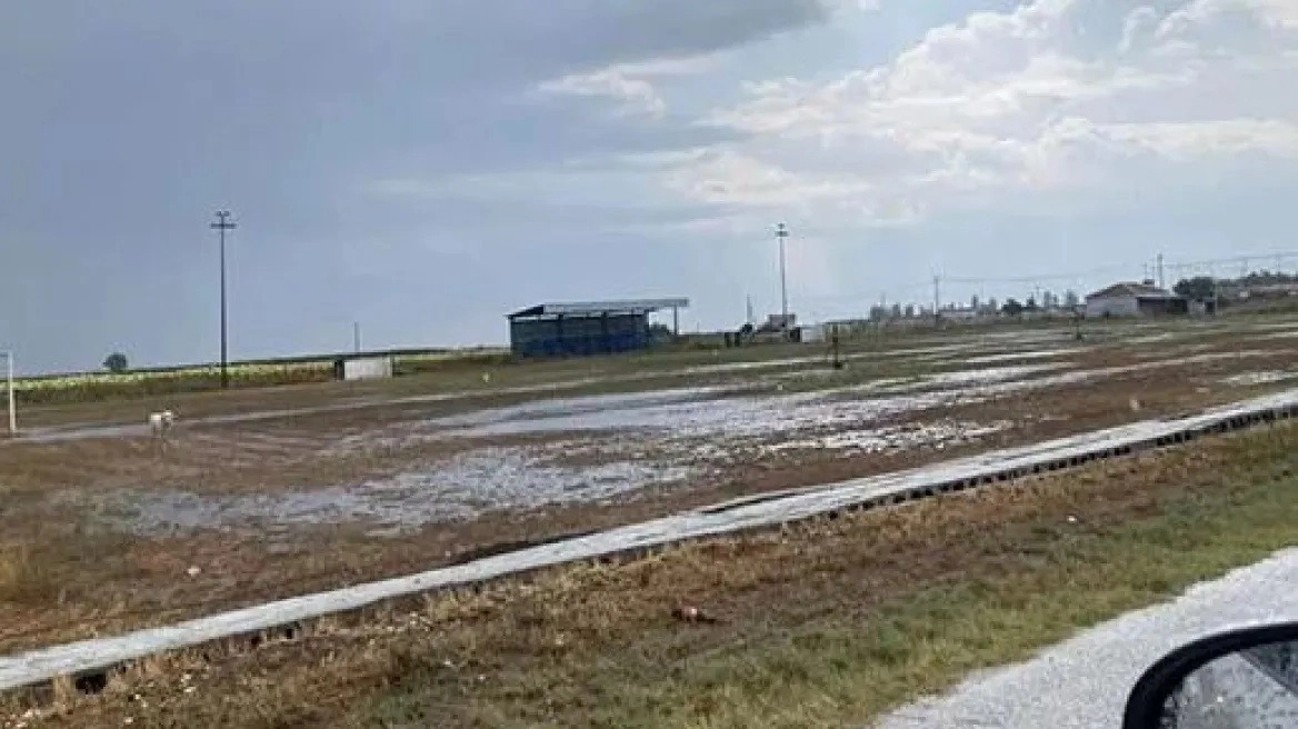 Ξάνθη : Μεγάλες καταστροφές στον κάμπο από χαλαζόπτωση - Ξεριζώθηκε κολώνα της ΔΕΗ σύμφωνα με αναφορές από ανεμοστρόβιλο