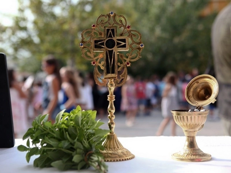 Με τοπικές βροχές και καταιγίδες κυρίως στα δυτικά και Β. Ανατολικά ο Αγιασμός | Βίντεο