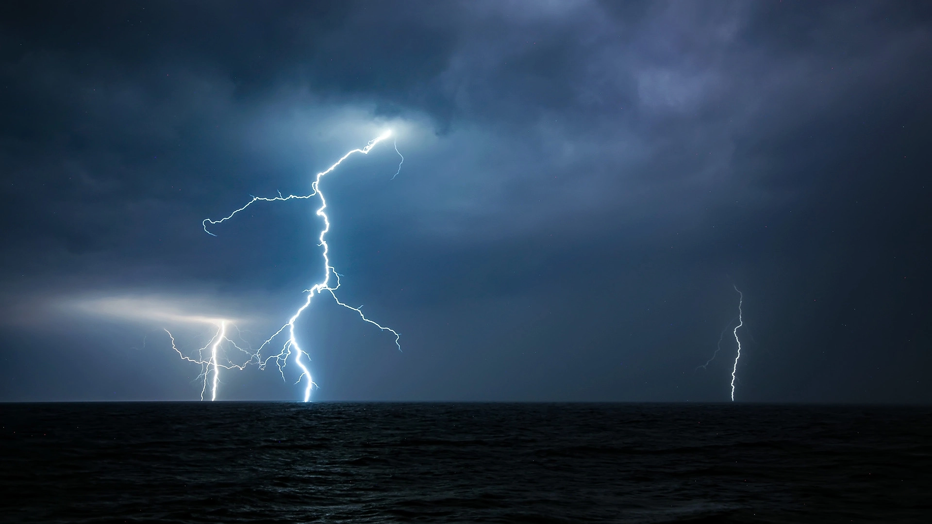 Συνεχίζεται η κακοκαιρία στη χώρα μας