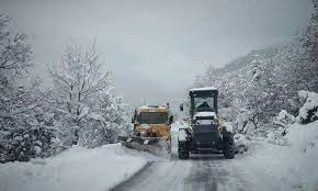 Επιδείνωση με χιονοπτώσεις σε Αττική-Στερεά-Εύβοια και Κρήτη και σε χαμηλότερα υψόμετρα
