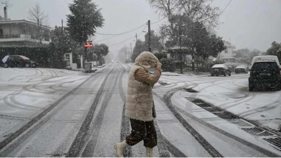 Συνεχίζεται η κακοκαιρία και τη νέα εβδομάδα με χιονοπτώσεις και στα πεδινά της Βόρειας χώρας