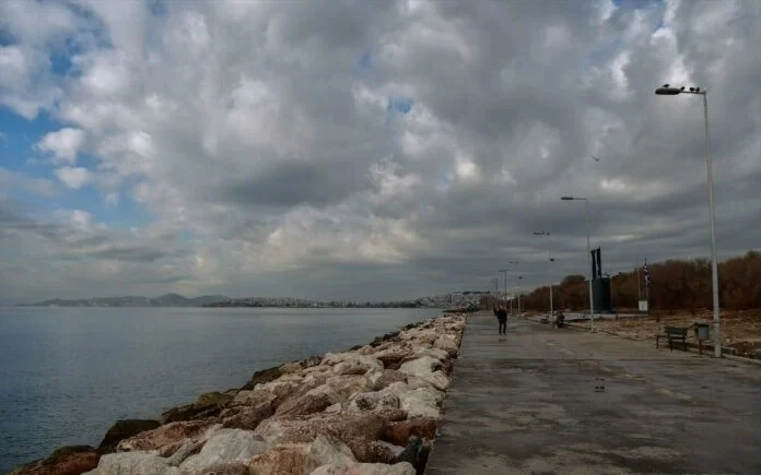Τοπικές βροχές και καταιγίδες στα ΝΑ νησιωτικά τμήματα