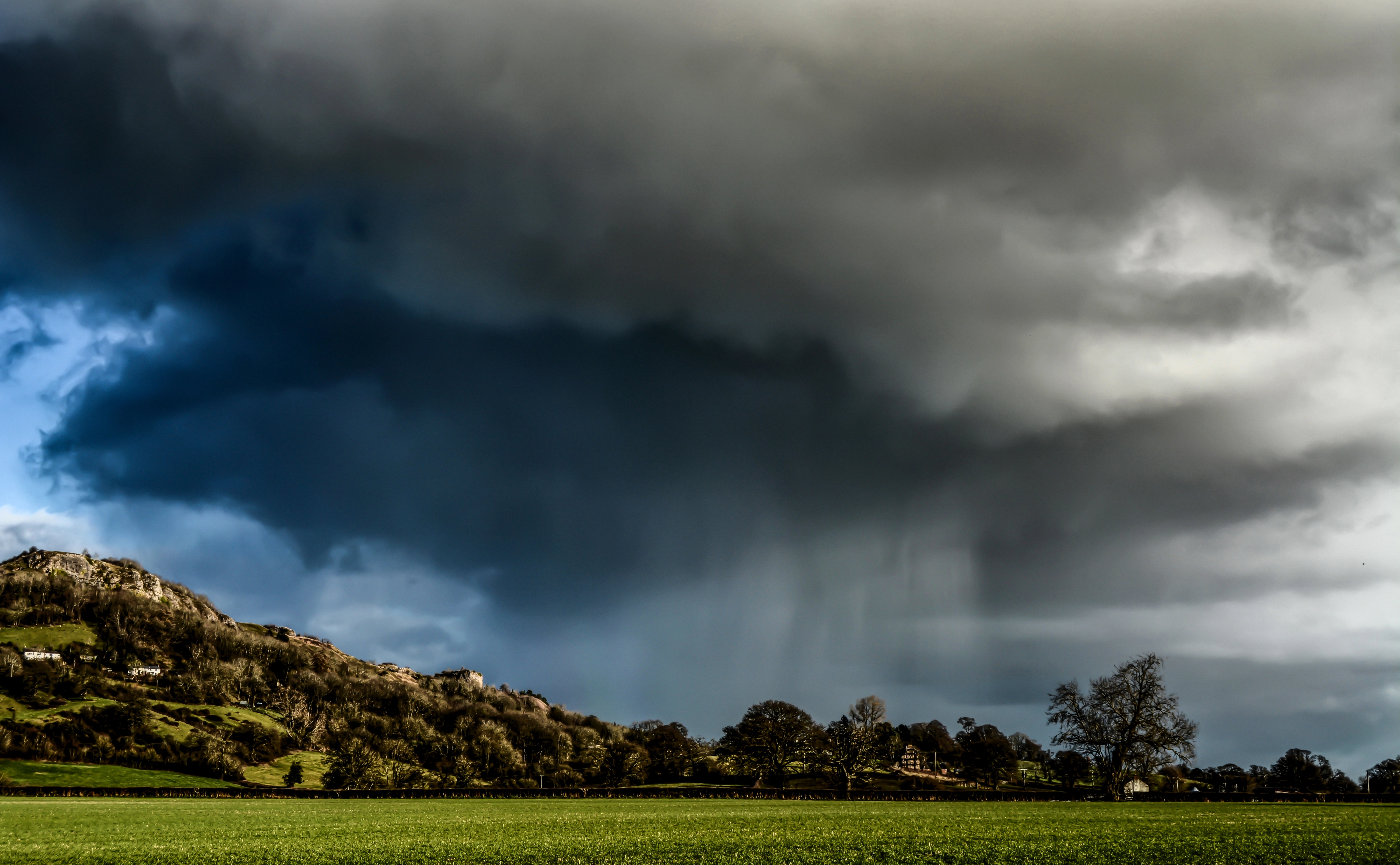 Αρκετές βροχές 🌧️ με χιόνια ❄️ ακόμη και σε σχετικά χαμηλά υψόμετρα στη βορειοδυτική Ελλάδα τη Δευτέρα 03-03-25