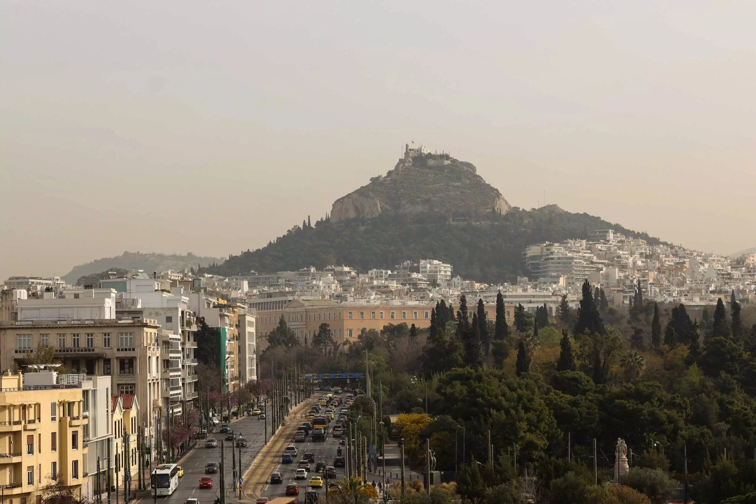 Ηλιοφάνεια και κορύφωση της ζέστης το Σαββατοκύριακο
