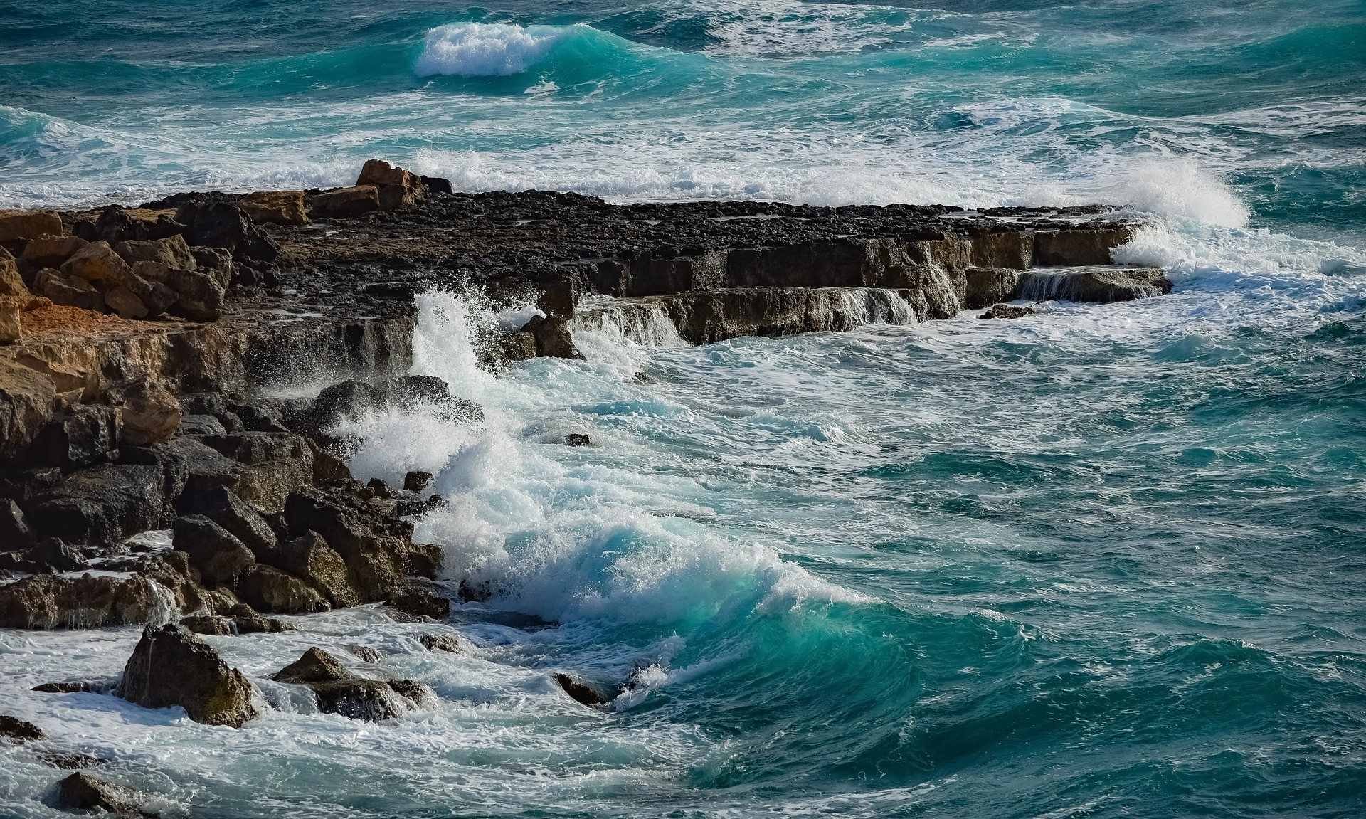 Ισχυροί έως θυελλώδεις βοριάδες 🌊 στο Αιγαίο την Τετάρτη 27/08/25