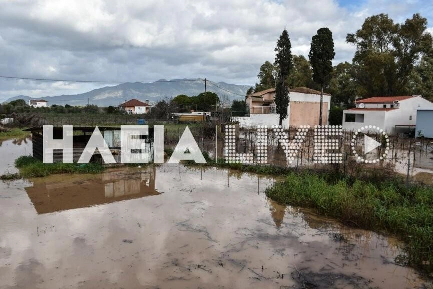 Εικόνες καταστροφής στον Κακόβατο Ζαχάρως.