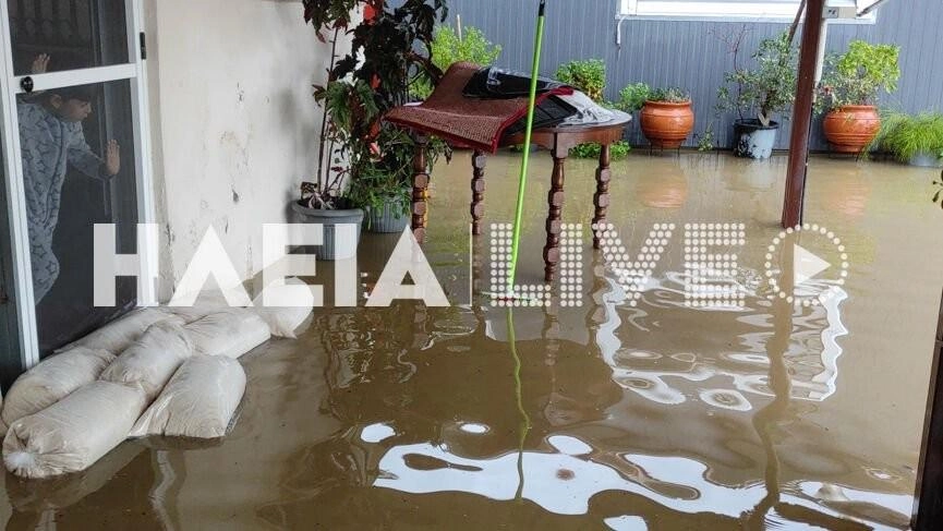Σοβαρά πλημμυρικά φαινόμενα στην Ηλεία και την Αχαΐα: Πλημμύρισαν καλλιέργειες - σπίτια