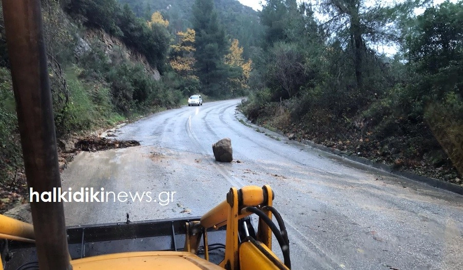 ΧΑΛΚΙΔΙΚΗ: Προβλήματα από την κακοκαιρία στη Χαλκιδική -Βίντεο - φωτογραφίες