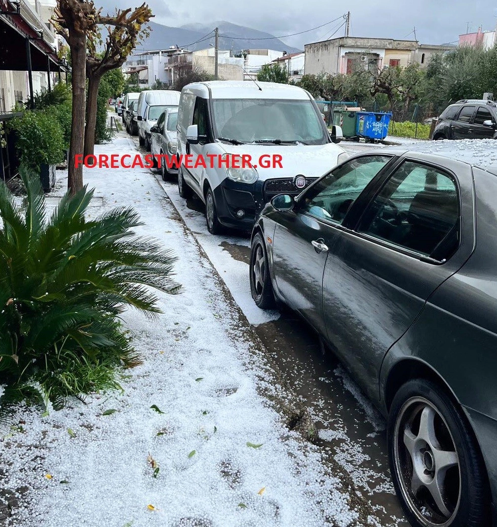 Ισχυρή χαλαζόπτωση στην πόλη της Πάτρας. Δείτε βίντεο - φωτογραφίες.