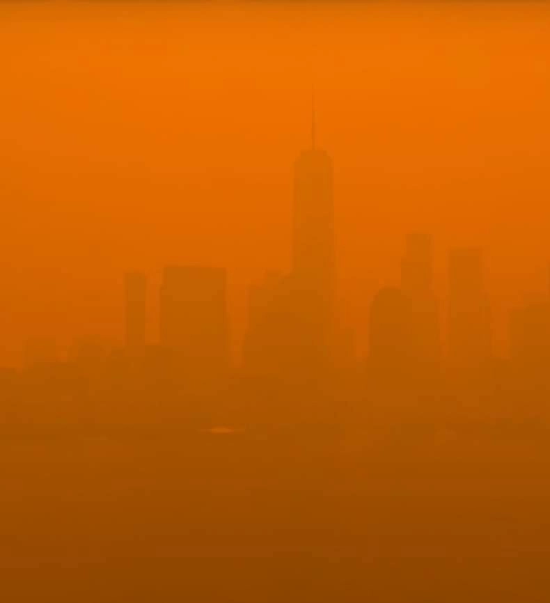 ΗΠΑ : Αποπνικτική η ατμόσφαιρα στην Νέα Υόρκη με την ποιότητα του αέρα να είναι πλέον επικίνδυνη για την ανθρώπινη υγεία