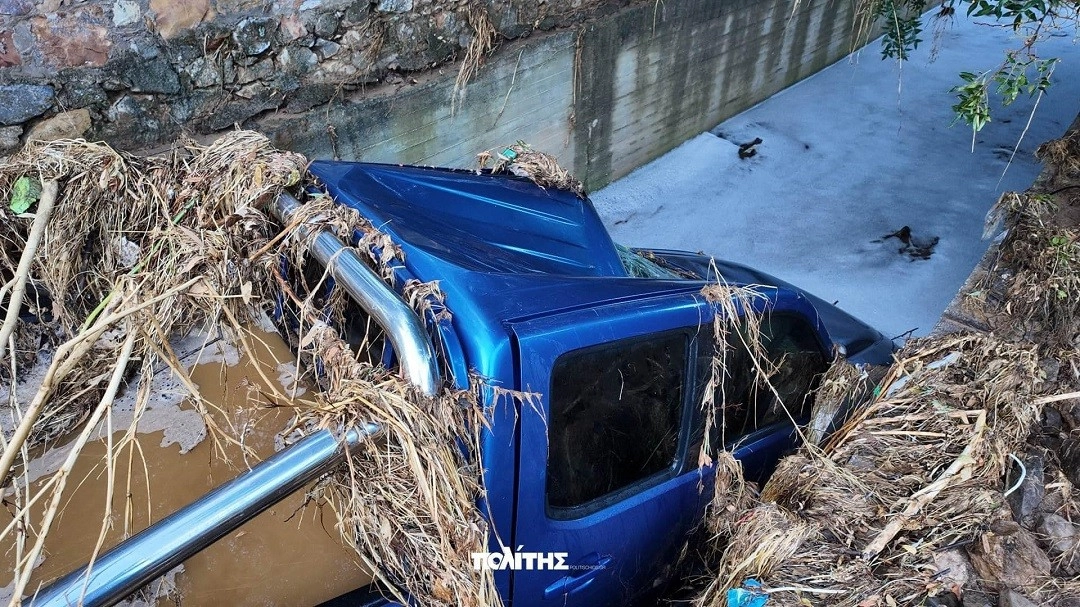 Σοβαρά προβλήματα στο νησί της Χίου από το ισχυρό πέρασμα της καταιγίδας.