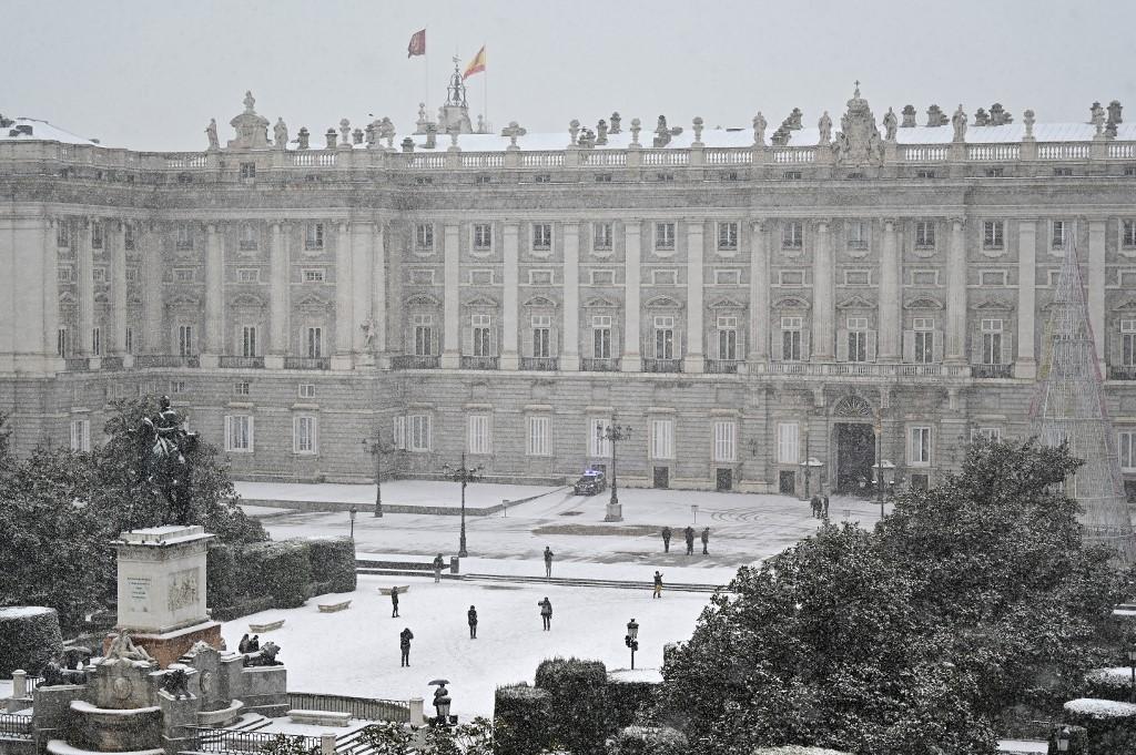 Μαγικές εικόνες από την χιονισμένη Μαδρίτη.