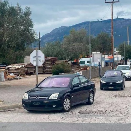 Αθηνών - Κορίνθου: Από την ισχυρή καταιγίδα έπεσε ο βράχος - Συνεχίζεται το μποτιλιάρισμα 