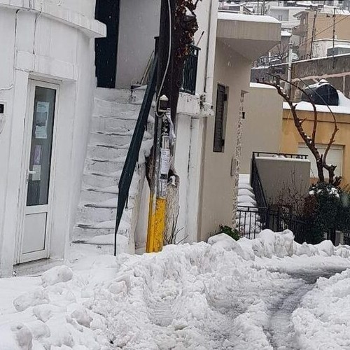 Κρήτη : Προβλήματα έχουν προκαλέσει οι πυκνές χιονοπτώσεις στις ορεινές περιοχές των Χανίων - Αποκλεισμένο το χωριό Ασφένδου